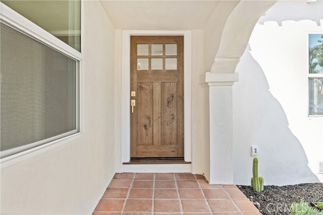 3991 Hubert Avenue, Los Angeles CA: https://media.crmls.org/medias/7eb11f83-743f-4e2d-96c4-65c487760364.jpg