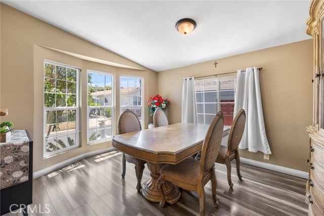 1550 Rimpau Avenue, Corona CA: https://media.crmls.org/medias/7eb144c0-03c6-4fbb-90f0-ed0762143a9c.jpg