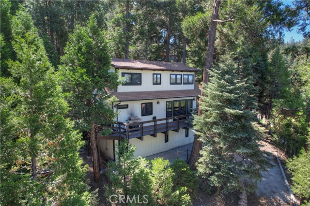 Detail Gallery Image 4 of 44 For 28545 Wabash Dr, Lake Arrowhead,  CA 92352 - 3 Beds | 2 Baths