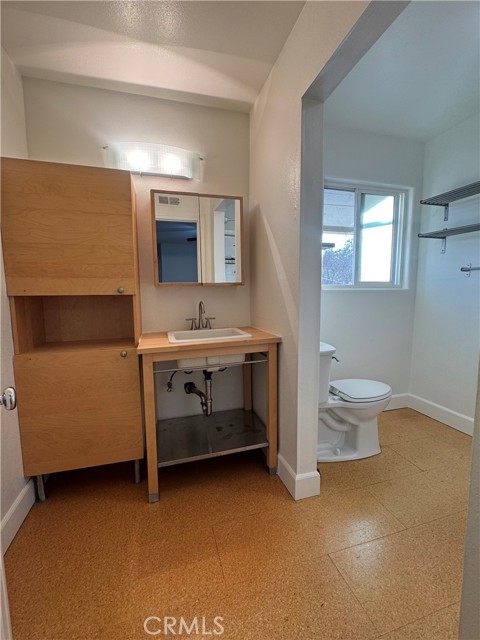 Detail Gallery Image 24 of 32 For 400 E Patwood, La Habra,  CA 90631 - 4 Beds | 2 Baths