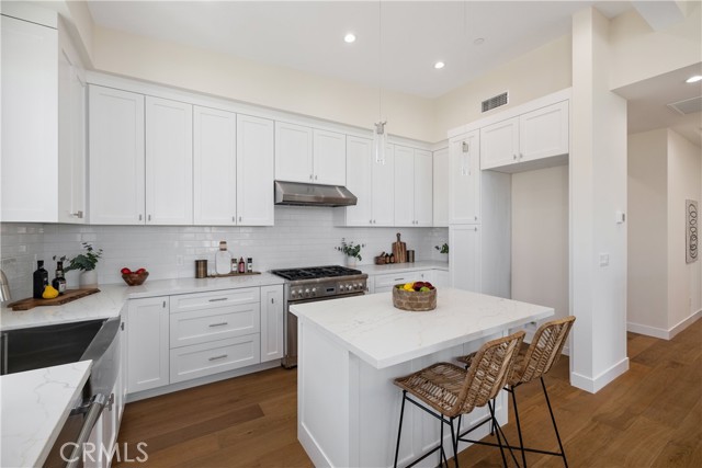 2403 Perkins, Redondo Beach, California 90278, 4 Bedrooms Bedrooms, ,4 BathroomsBathrooms,Residential,Sold,Perkins,SB22162642