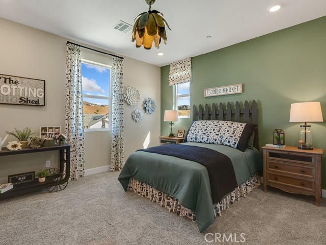 Detail Gallery Image 18 of 36 For 28540 Sunny Ridge Ter, Castaic,  CA 91384 - 4 Beds | 3 Baths