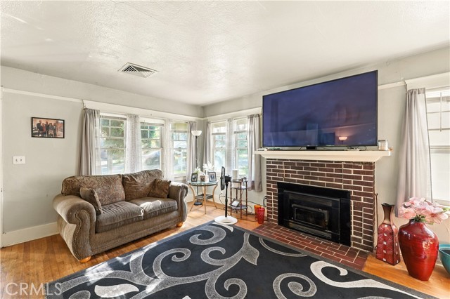 Detail Gallery Image 11 of 51 For 200 E 27th St, Merced,  CA 95340 - 2 Beds | 1 Baths