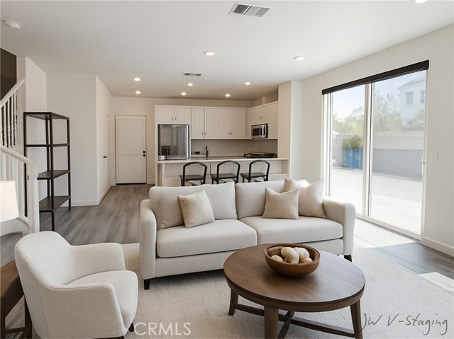 Detail Gallery Image 4 of 25 For 3661 S Allston Paseo #7,  Ontario,  CA 91761 - 3 Beds | 2/1 Baths