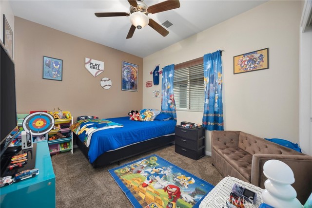 11113 Cypress Falls Avenue, Bakersfield CA: https://media.crmls.org/medias/7eb6e028-084c-4ef6-807f-4b4f7a919865.jpg