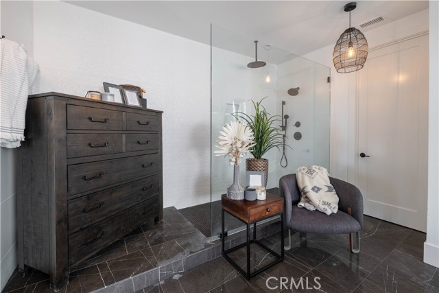 Detail Gallery Image 38 of 71 For 18806 Winnwood, Santa Ana,  CA 92705 - 4 Beds | 4 Baths