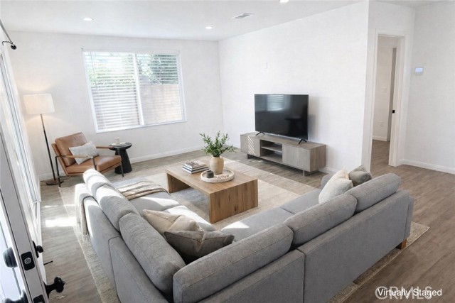 Front Image Thumbnail for CRSR26020812