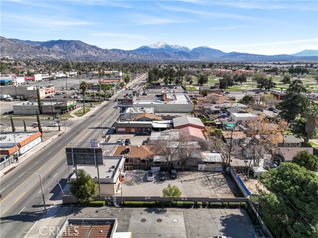 243 Baseline Street, San Bernardino, California 92410, ,Commercial Sale,For Sale,Baseline,IV25041846