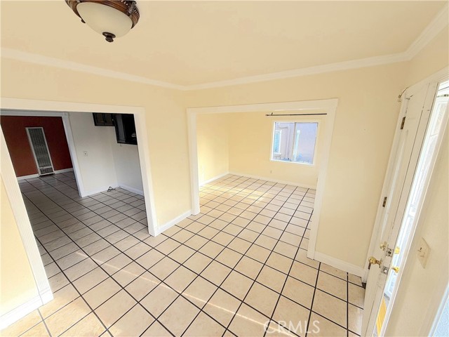 Detail Gallery Image 3 of 22 For 9622 Evers, Los Angeles,  CA 90002 - 3 Beds | 2 Baths