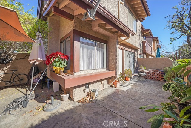 Detail Gallery Image 3 of 35 For 2441 Chandler Ave #4,  Simi Valley,  CA 93065 - 3 Beds | 2/1 Baths