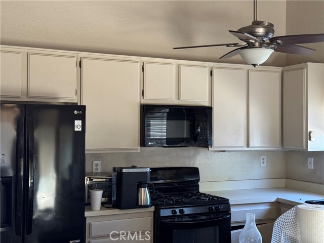 Detail Gallery Image 5 of 12 For 10669 Wildrose Dr, Rancho Cucamonga,  CA 91730 - 4 Beds | 2 Baths
