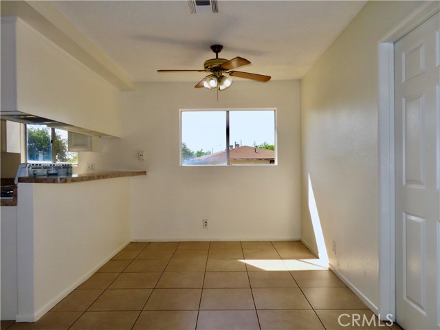 6149 La Sierra Avenue, Riverside CA: https://media.crmls.org/medias/7ebad178-16b5-416a-833d-159467c85aa5.jpg