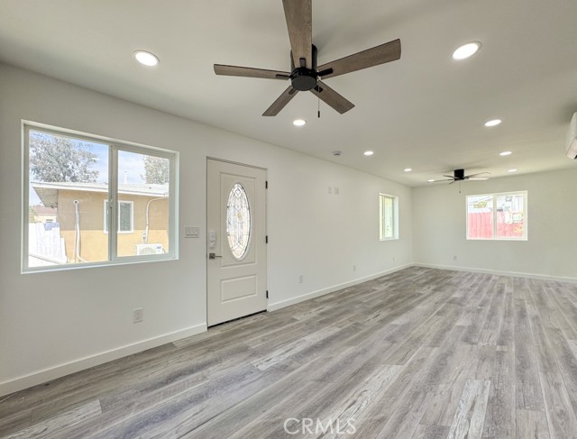 Image 3 of 15 For 213 Euclid Avenue