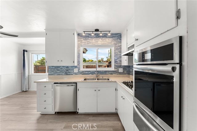 Detail Gallery Image 8 of 40 For 5693 Dumbarton Ave, San Bernardino,  CA 92404 - 3 Beds | 2 Baths