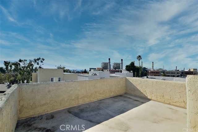 517 Francisca Avenue, Redondo Beach, California 90277, ,Residential Income,Sold,Francisca,PW23015235
