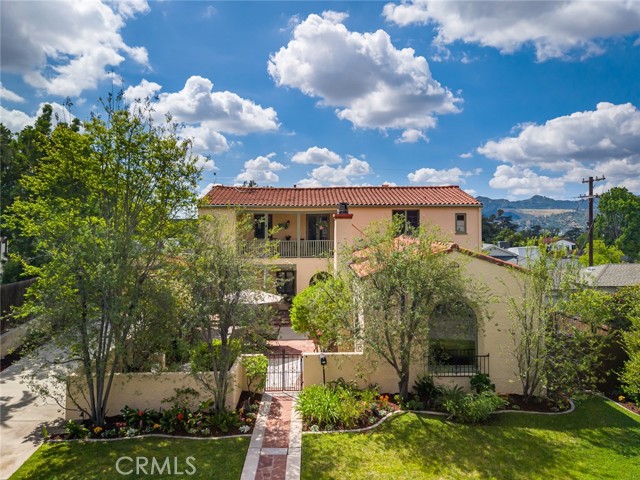 752 Glenview, Glendale CA: https://media.crmls.org/medias/7ebc26db-2043-4622-a056-98267f091bd5.jpg