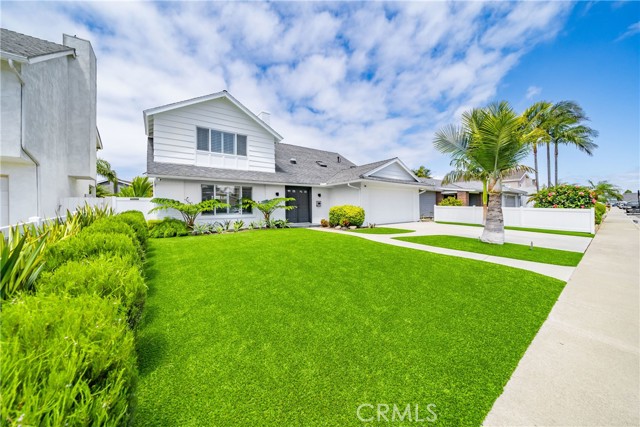 Detail Gallery Image 2 of 61 For 20191 Imperial Cove Ln, Huntington Beach,  CA 92646 - 3 Beds | 3 Baths