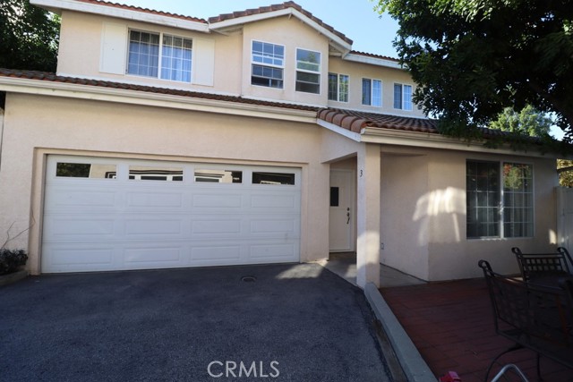 Detail Gallery Image 10 of 37 For 16731 Parthenia St #3,  Northridge,  CA 91343 - 4 Beds | 3 Baths