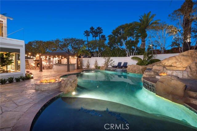 6403 Royal Grove Drive, Huntington Beach CA: https://media.crmls.org/medias/7ebcba20-39bd-42b3-b7ee-8a33cde07f44.jpg