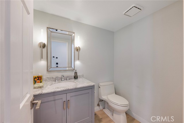 939 Blue Mountain, Westlake Village CA: https://media.crmls.org/medias/7ebd6f04-a29a-45b2-b95c-5c3b6281c758.jpg