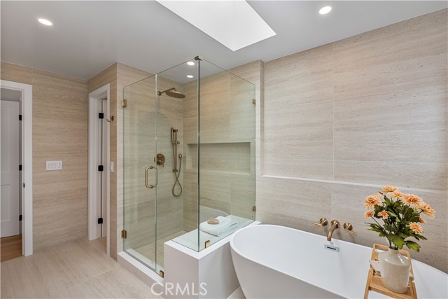 3517 Walnut Avenue, Manhattan Beach, California 90266, 5 Bedrooms Bedrooms, ,5 BathroomsBathrooms,Residential,For Sale,Walnut,SB25177101