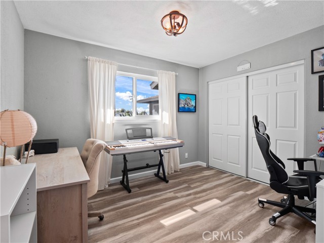 896 Moffatt Circle, Simi Valley CA: https://media.crmls.org/medias/7ebf19de-73a2-4034-b452-5d11291cb34b.jpg