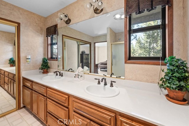 Detail Gallery Image 15 of 30 For 268 Olympic, Big Bear Lake,  CA 92315 - 4 Beds | 3 Baths