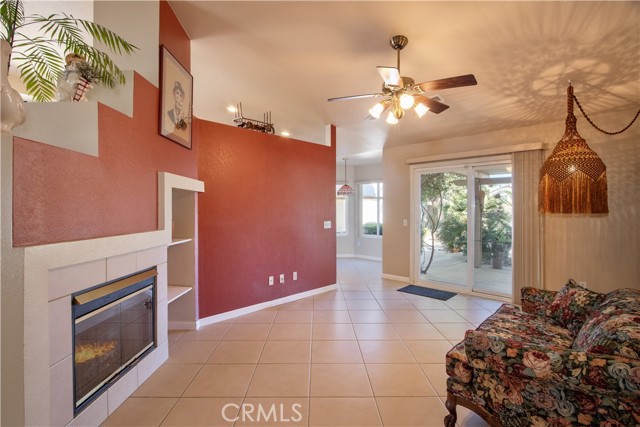 Detail Gallery Image 11 of 33 For 16820 Mediterranean Dr, Moreno Valley,  CA 92551 - 3 Beds | 2 Baths