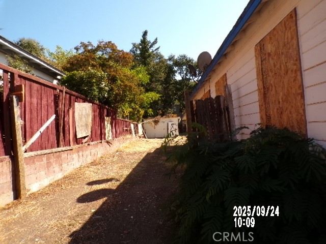 https://media.crmls.org/medias/7ec1e4cd-36fa-477b-9cd2-c43e99ecad11.jpg?preset=X-Large