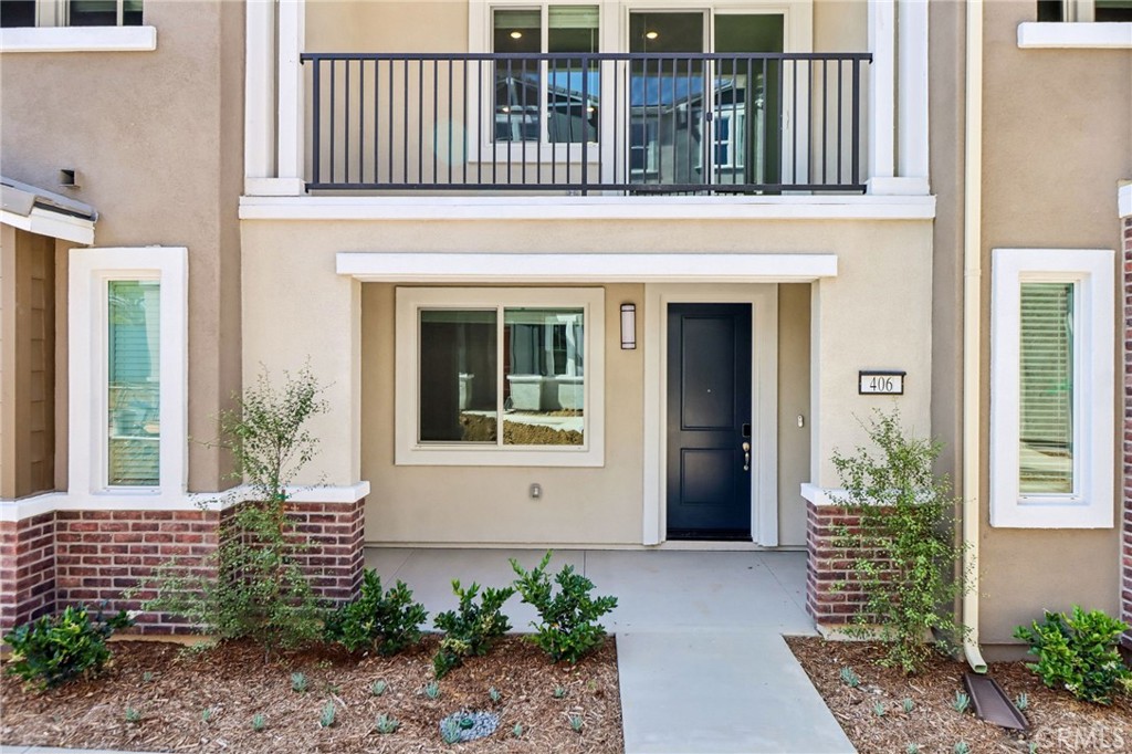 406 Lotus Drive - photo 2