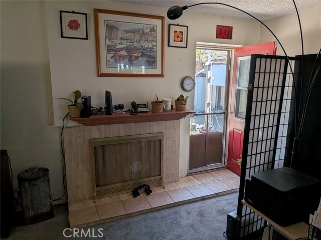 Detail Gallery Image 4 of 8 For 13702 Cork, Garden Grove,  CA 92844 - 4 Beds | 2 Baths