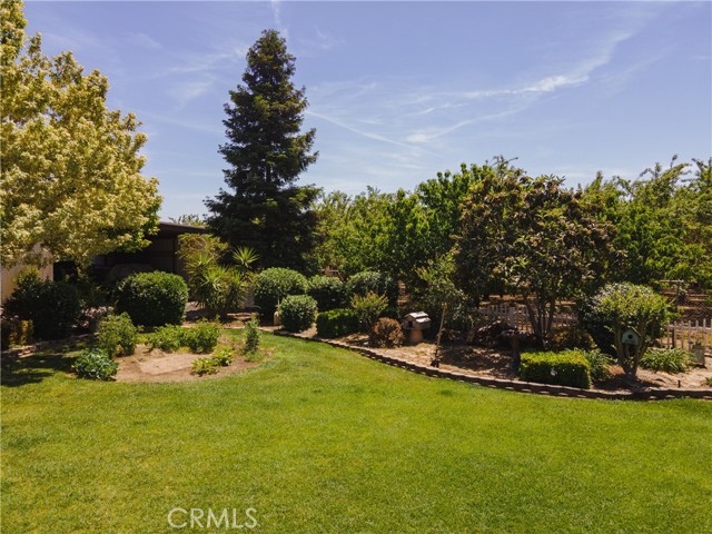 6839 Mercedes Avenue, Winton CA: https://media.crmls.org/medias/7ec445f2-1440-418c-81d6-9a70450f1d15.jpg