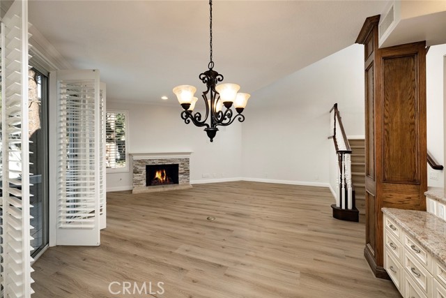 Detail Gallery Image 4 of 18 For 154 Woodburne, Newport Beach,  CA 92660 - 3 Beds | 3 Baths