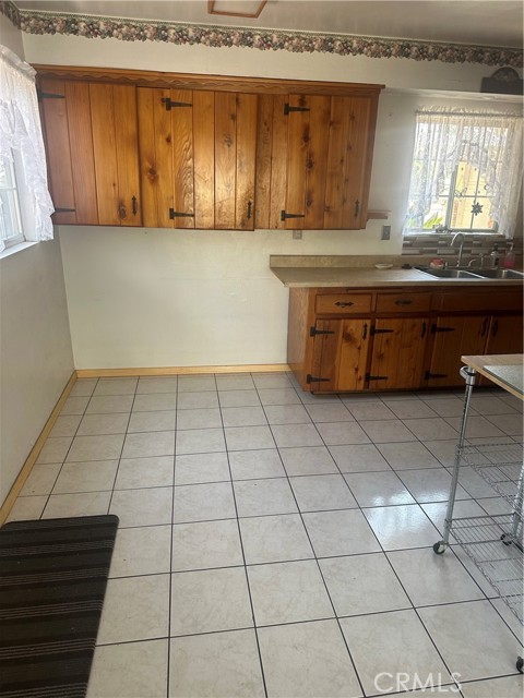 6343 Tournament Drive, Jurupa Valley CA: https://media.crmls.org/medias/7ec4e3e6-070f-4316-b35d-7d65d0696497.jpg