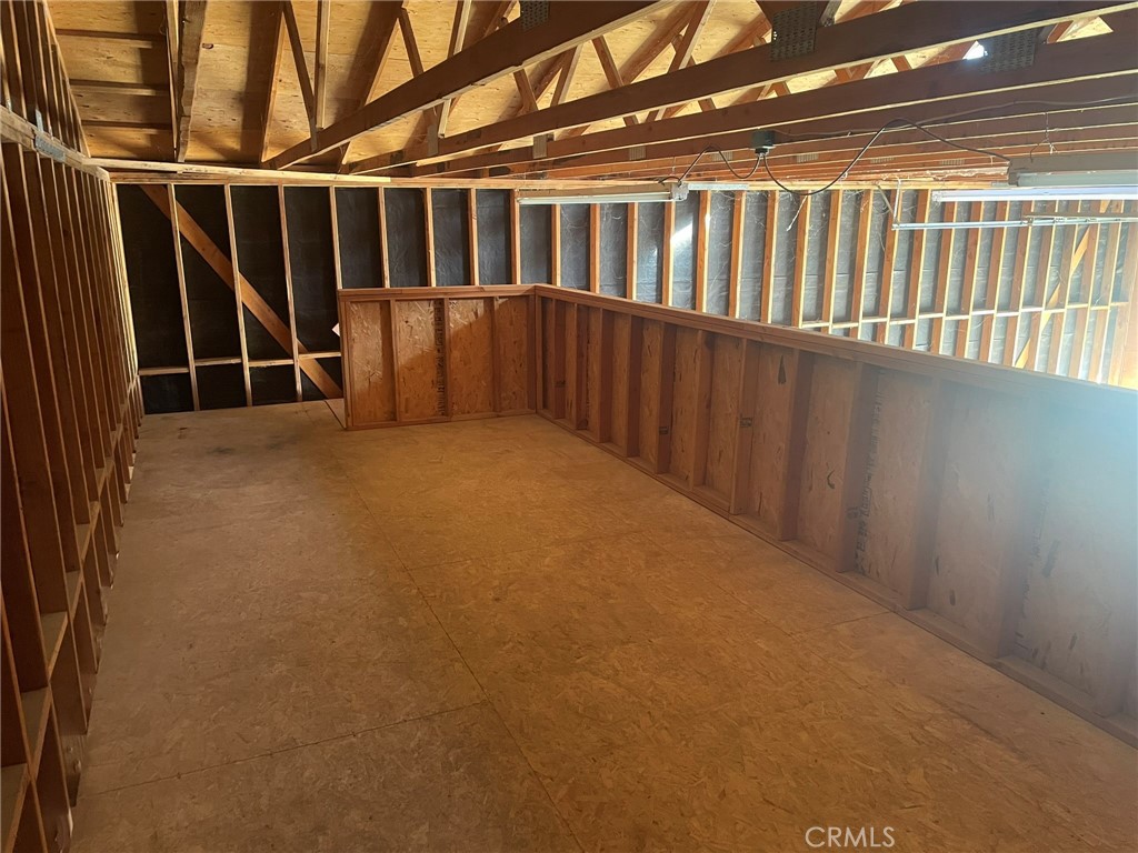 https://media.crmls.org/medias/7ec52905-96ff-4b27-96d5-61762a5a91db.jpg?preset=X-Large