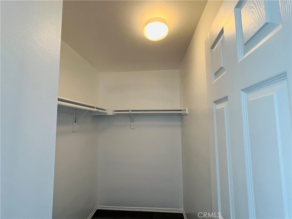 MLS #WS25242947 image #24