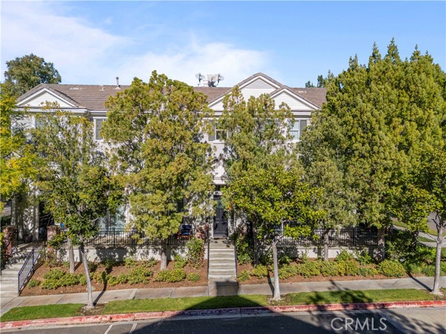 23402 Brookdale Lane, Valencia CA: https://media.crmls.org/medias/7ec5aa54-2ae6-4a2e-a252-e3bb9128f2ba.jpg
