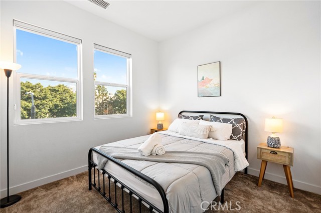 Detail Gallery Image 2 of 16 For 1318 S Urbana St, Anaheim,  CA 92805 - 2 Beds | 2 Baths