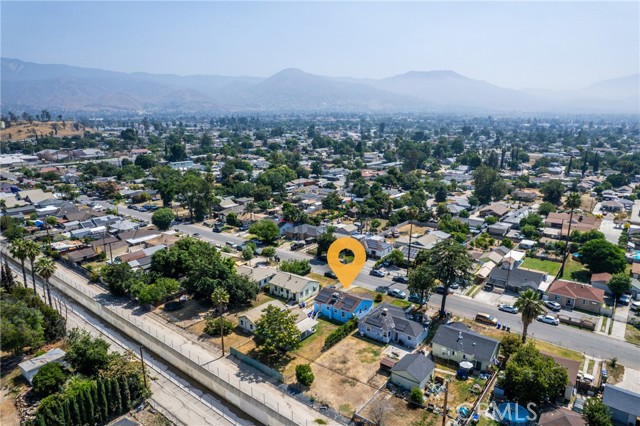 7086 Fairfax Drive, San Bernardino CA: https://media.crmls.org/medias/7ec64d31-ef51-4163-b787-6e84c210bab3.jpg