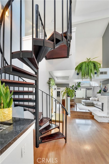 Detail Gallery Image 2 of 32 For 17151 Corbina Ln #206,  Huntington Beach,  CA 92649 - 2 Beds | 1 Baths