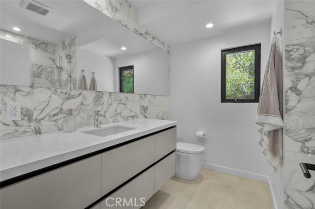 Drew Fenton | 17433 Camino De Yatasto Pacific Palisades CA | MLS: 7355290