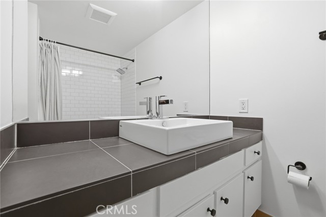 Detail Gallery Image 26 of 37 For 321 S San Vicente Bld #604,  Los Angeles,  CA 90048 - 2 Beds | 2 Baths