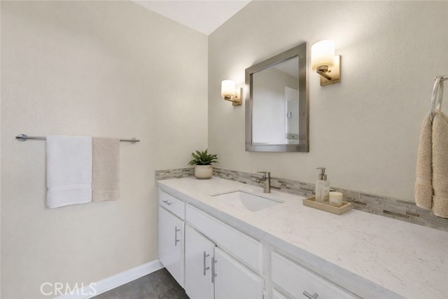 Detail Gallery Image 22 of 38 For 4040 via Marisol #120,  Highland Park,  CA 90042 - 2 Beds | 2 Baths