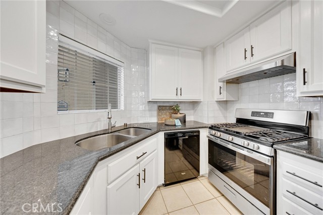 27 Timbre, Rancho Santa Margarita CA: https://media.crmls.org/medias/7ec787fb-c997-4755-a4af-e86f0d94bb5c.jpg