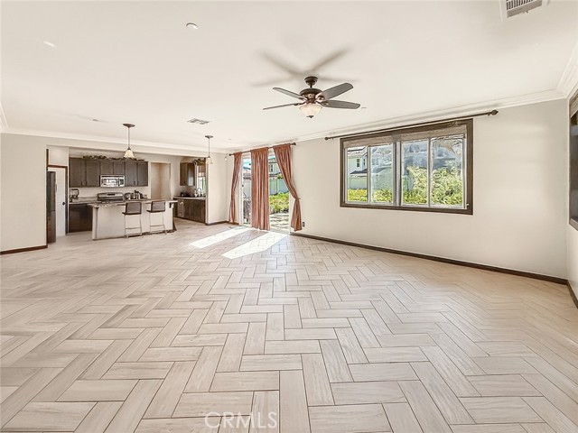 Image 9 of 49 For 458 Edgewood Drive