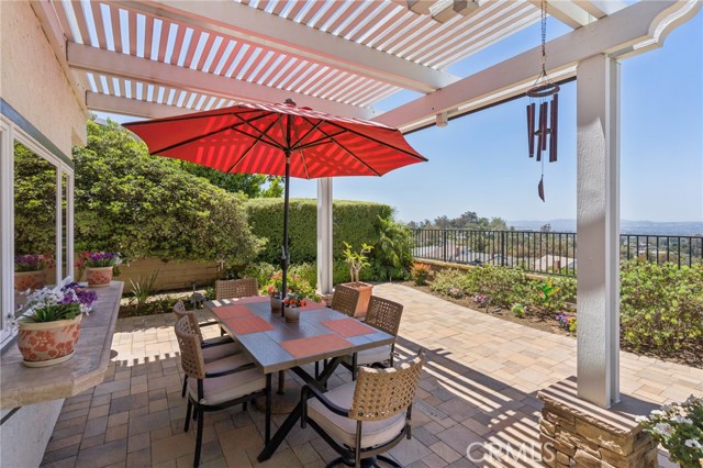 27201 Via Aurora, Mission Viejo CA: https://media.crmls.org/medias/7ec89c30-2089-4d61-b03c-63def65e8402.jpg