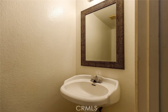 Detail Gallery Image 7 of 14 For 632 Parkview, Lake Elsinore,  CA 92530 - 2 Beds | 1/1 Baths