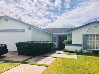 8912 Crescent Dr, Huntington Beach, CA 92646