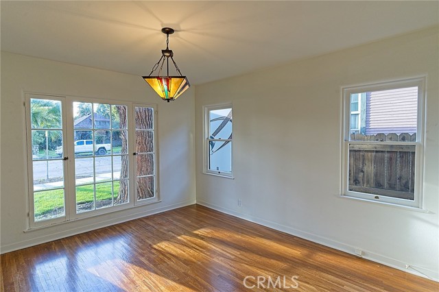 550 N 1st Avenue, Upland CA: https://media.crmls.org/medias/7eca6ada-dbef-41a7-9a4c-395da52705f6.jpg