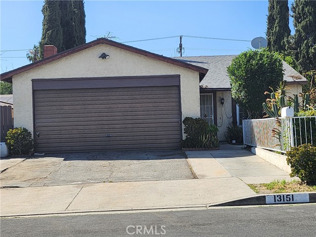 13151 Crowley Street, Arleta CA: https://media.crmls.org/medias/7eca8ccf-eb8e-4fdb-ab10-ed5b0ea8758b.jpg